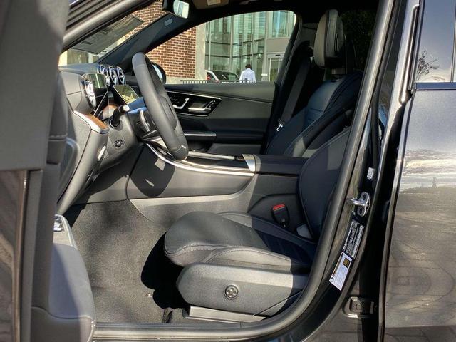 Photo of 2025 Grey Mercedes-Benz GLC 300