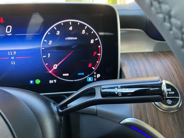 Photo of 2025 Grey Mercedes-Benz GLC 300