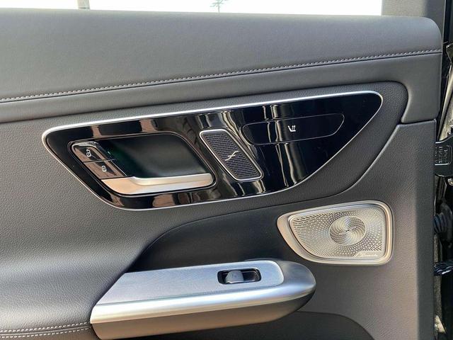 Photo of 2025 Grey Mercedes-Benz GLC 300