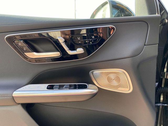 Photo of 2025 Grey Mercedes-Benz GLC 300