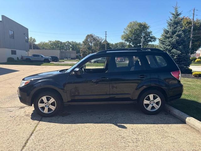 Photo of 2012 BLACK Subaru Forester