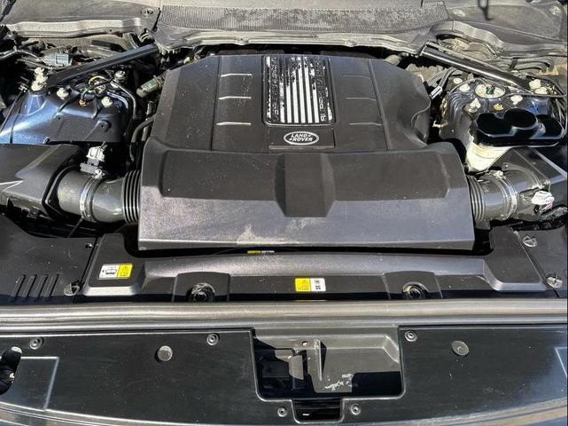 Photo of 2017 Loire Blue Land Rover Range Rover