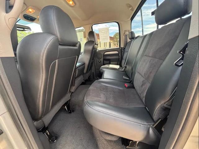 Photo of 2005 Bright Silver Metallic Clearcoat Dodge Ram 1500