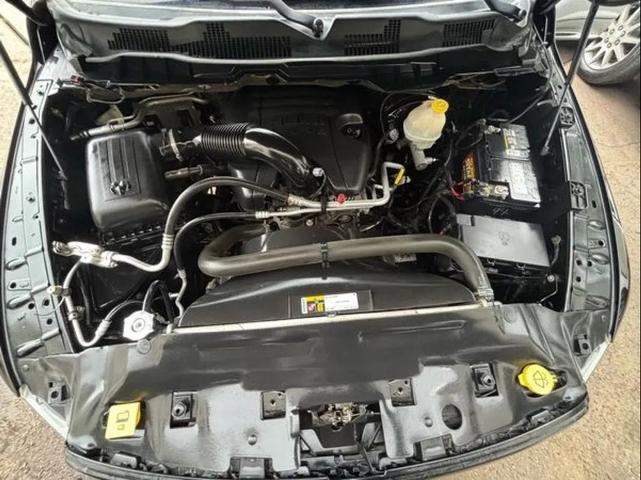 Photo of 2015 Brilliant Black Crystal Pearlcoat RAM 1500
