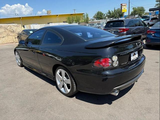 Photo of 2006 Phantom Black Metallic Pontiac GTO