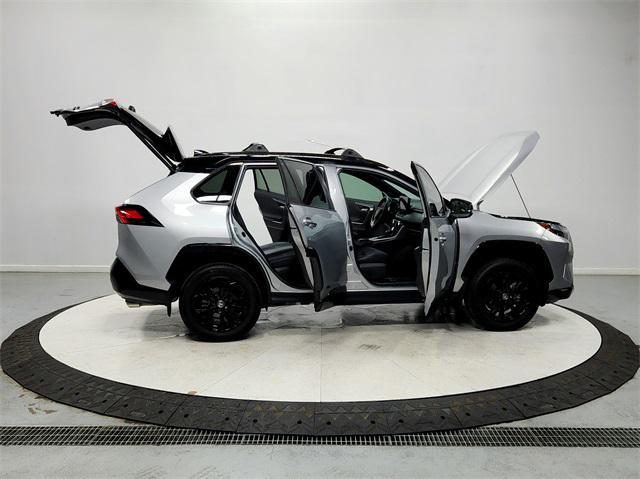 Photo of 2024 Silver Sky Metallic/Midnight Black Metallic Toyota RAV4 Hybrid