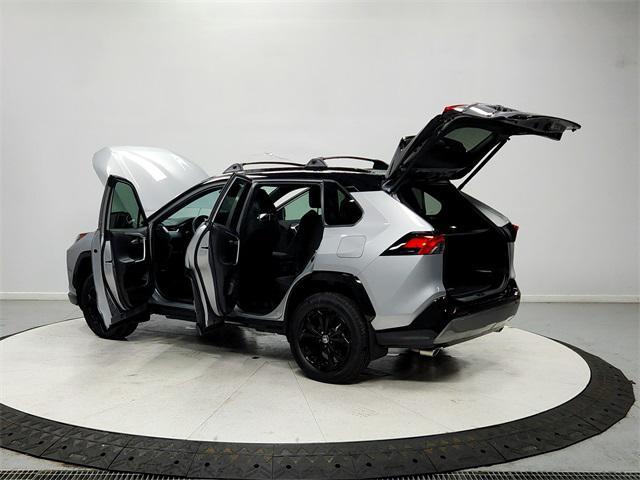 Photo of 2024 Silver Sky Metallic/Midnight Black Metallic Toyota RAV4 Hybrid