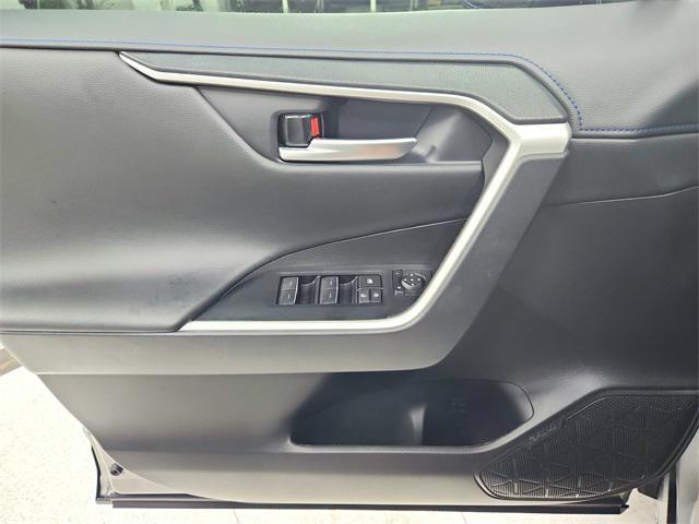 Photo of 2024 Silver Sky Metallic/Midnight Black Metallic Toyota RAV4 Hybrid