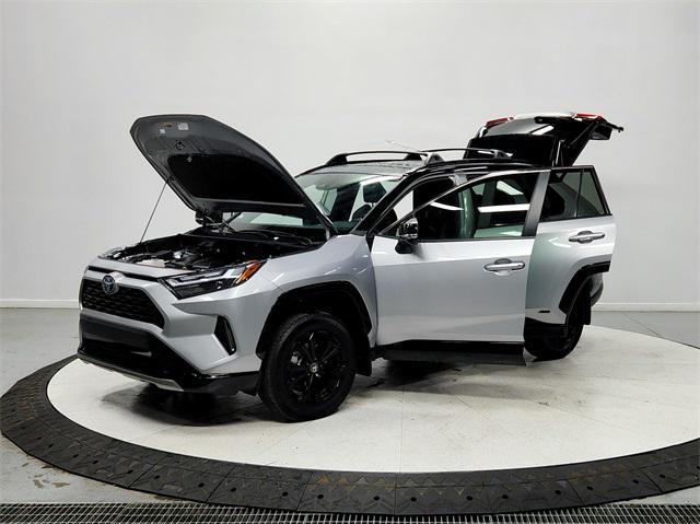 Photo of 2024 Silver Sky Metallic/Midnight Black Metallic Toyota RAV4 Hybrid