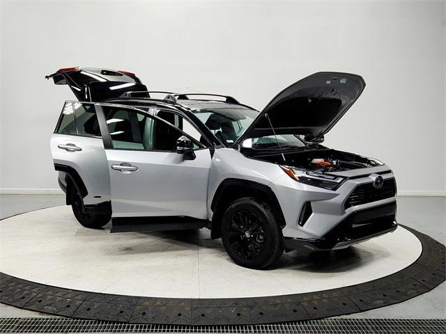 Photo of 2024 Silver Sky Metallic/Midnight Black Metallic Toyota RAV4 Hybrid