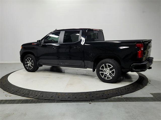 Photo of 2022 Black Chevrolet Silverado 1500