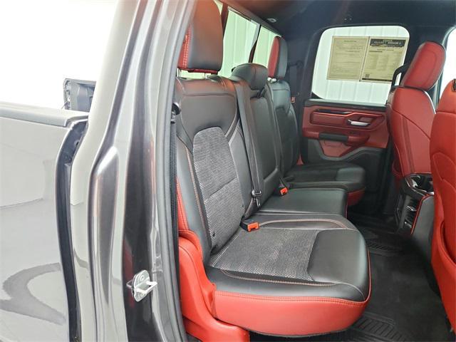 Photo of 2019 Granite Crystal Metallic Clearcoat RAM 1500