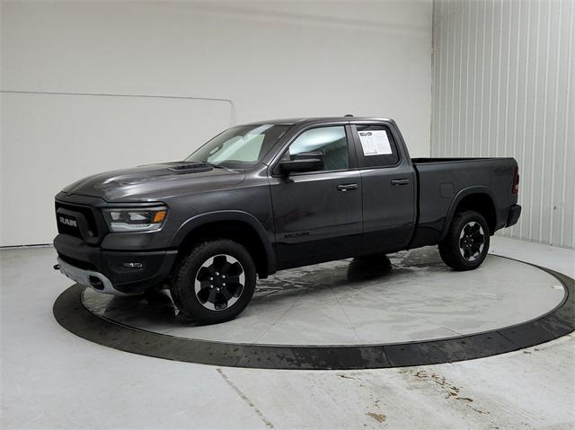 Photo of 2019 Granite Crystal Metallic Clearcoat RAM 1500