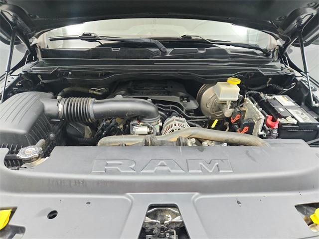 Photo of 2019 Granite Crystal Metallic Clearcoat RAM 1500