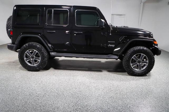 Photo of 2023 Black Jeep Wrangler