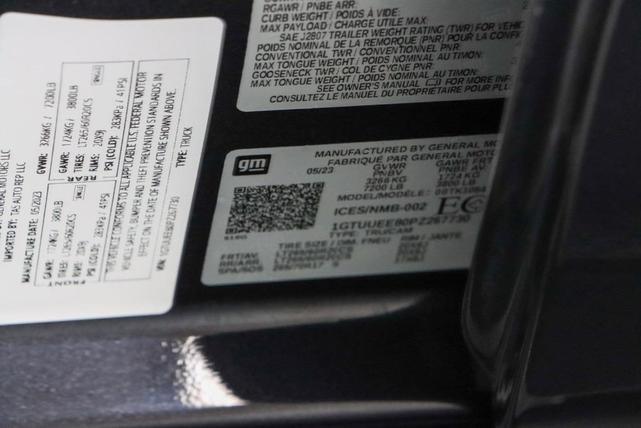Photo of 2023 Gray GMC Sierra 1500
