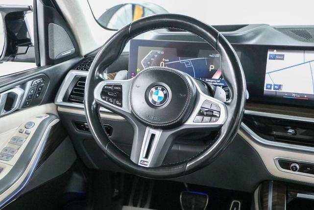 Photo of 2023 Gray Metallic BMW X7