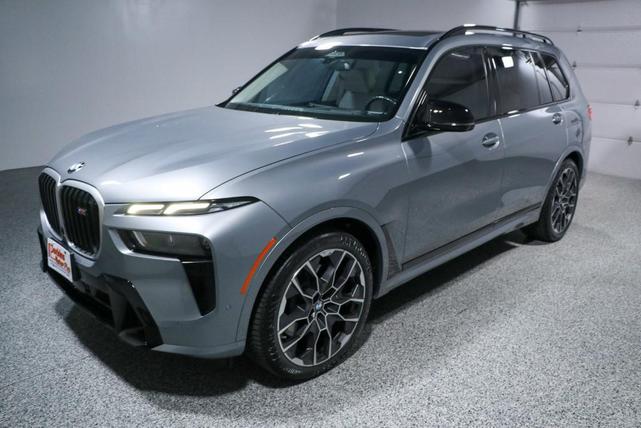 Photo of 2023 Gray Metallic BMW X7