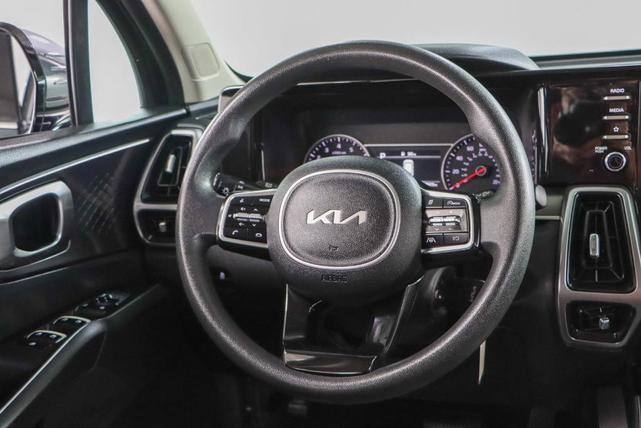 Photo of 2022 Gray Kia Sorento