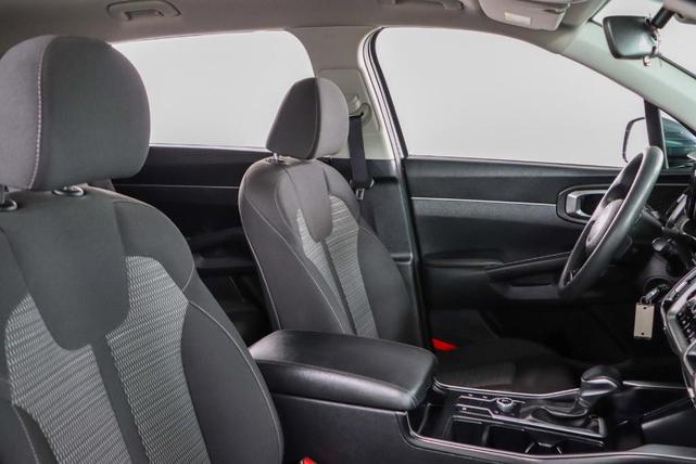 Photo of 2022 Gray Kia Sorento