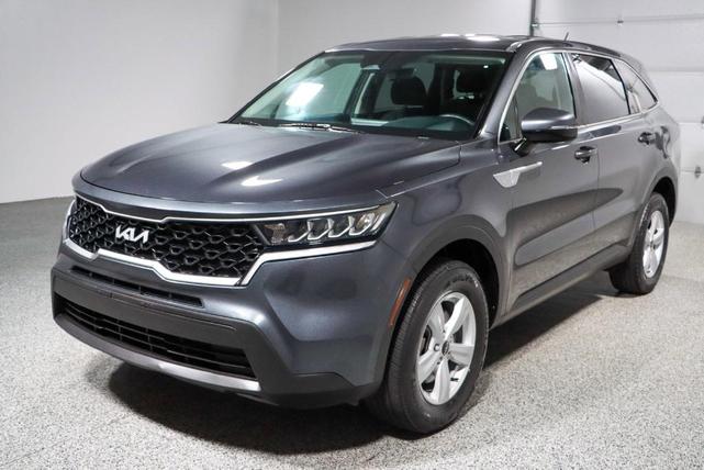 Photo of 2022 Gray Kia Sorento
