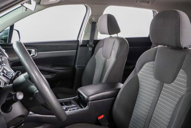 Photo of 2022 Gray Kia Sorento