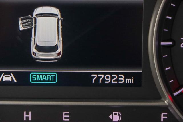 Photo of 2022 Gray Kia Sorento