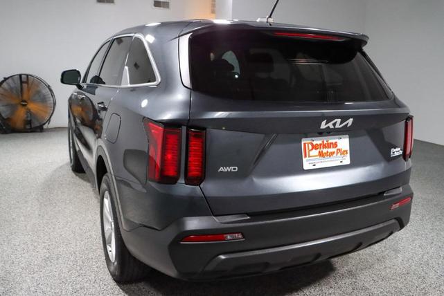 Photo of 2022 Gray Kia Sorento