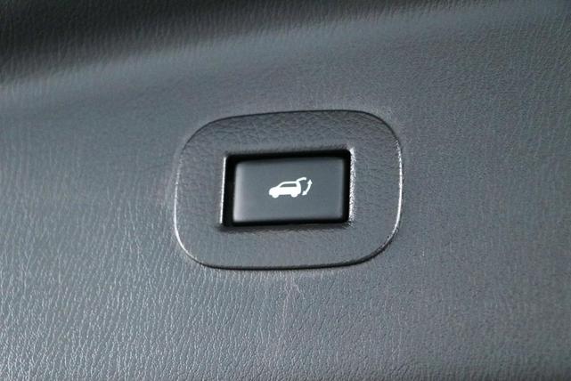 Photo of 2018 Black INFINITI QX80