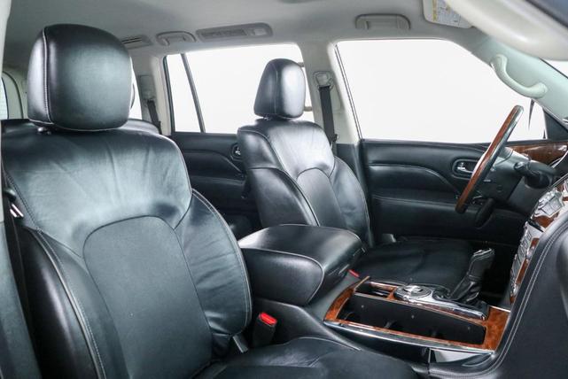 Photo of 2018 Black INFINITI QX80