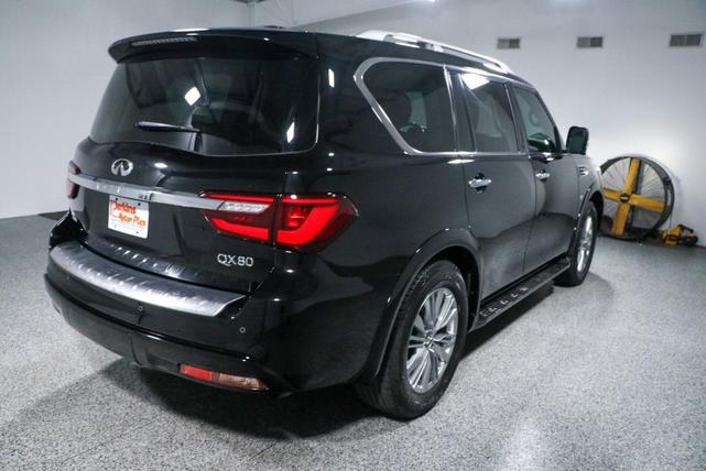 Photo of 2018 Black INFINITI QX80
