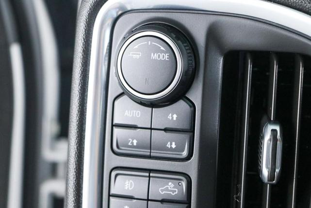 Photo of 2021 White Chevrolet Silverado 1500