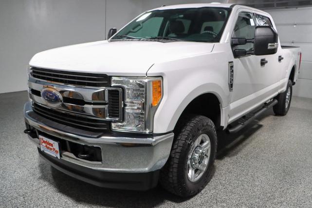 Photo of 2017 White Ford F-250