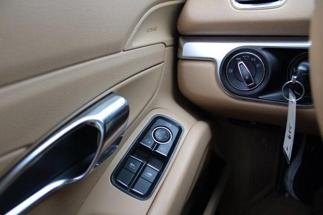 Photo of 2015 Black Porsche Cayman