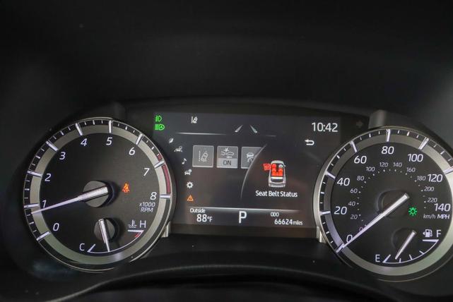 Photo of 2022 Purple Toyota Highlander