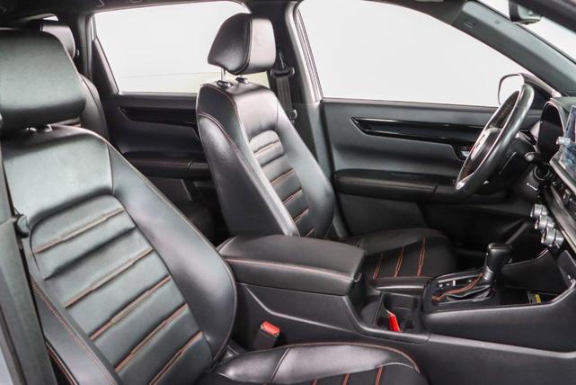 Photo of 2023 Silver Honda CR-V Hybrid