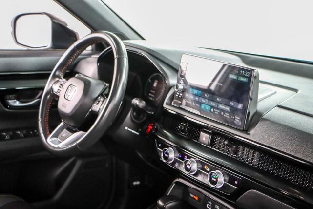 Photo of 2023 Silver Honda CR-V Hybrid