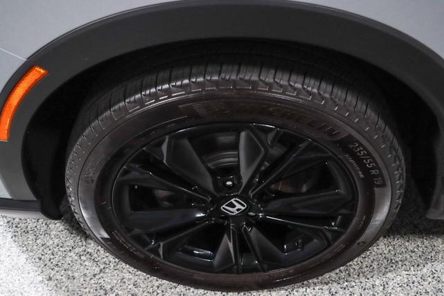Photo of 2023 Silver Honda CR-V Hybrid