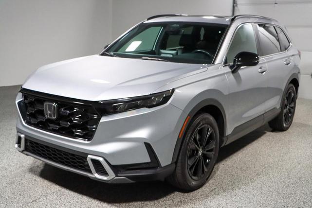 Photo of 2023 Silver Honda CR-V Hybrid