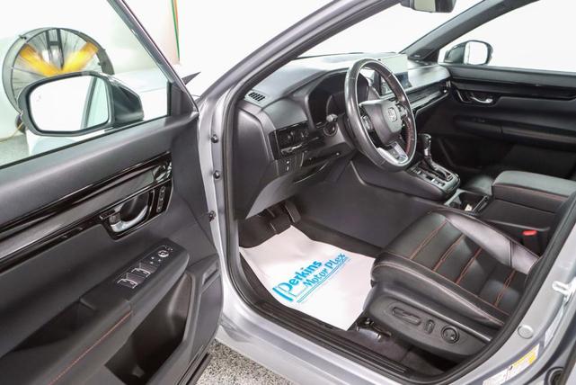 Photo of 2023 Silver Honda CR-V Hybrid