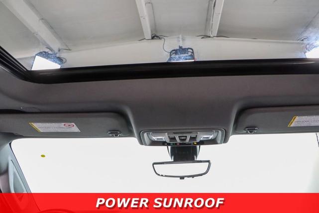Photo of 2023 White GMC Sierra 2500