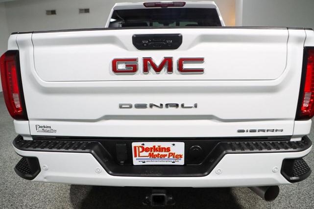 Photo of 2023 White GMC Sierra 2500