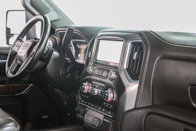 Photo of 2023 White GMC Sierra 2500