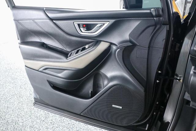 Photo of 2024 Crystal Black Silica Subaru Forester