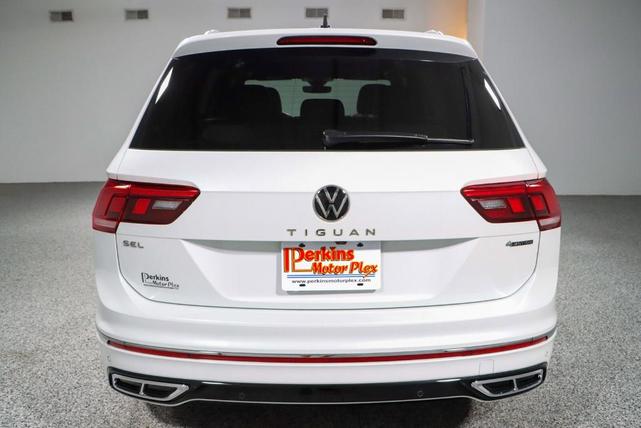Photo of 2022 Oryx White Pearl Effect Volkswagen Tiguan