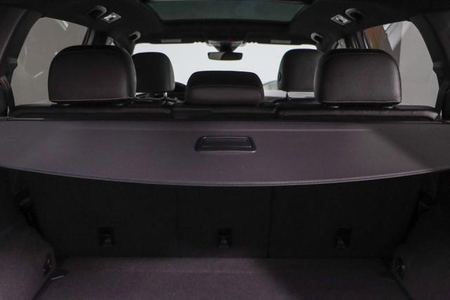 Photo of 2022 Oryx White Pearl Effect Volkswagen Tiguan