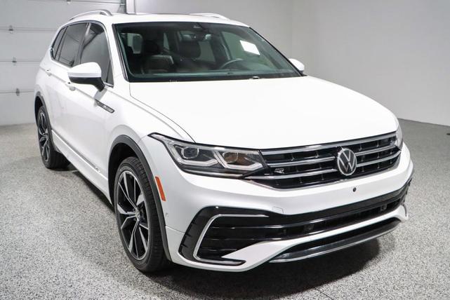 Photo of 2022 Oryx White Pearl Effect Volkswagen Tiguan