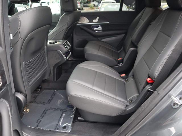 Photo of 2025 Selenite Grey Metallic Mercedes-Benz GLS 450
