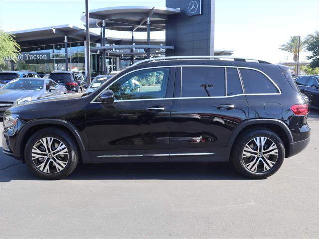 Photo of 2024 Night Black Mercedes-Benz GLB 250