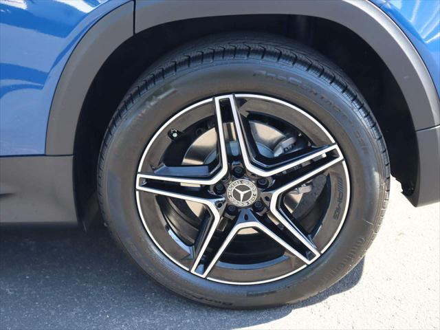 Photo of 2024 Starling Blue Metallic Mercedes-Benz GLB 250